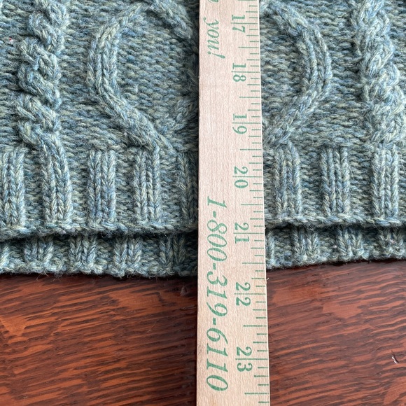 Vintage Ralph Lauren Green Cable Knit Sweater with Red Floral Design Size Lg - Picture 8 of 8